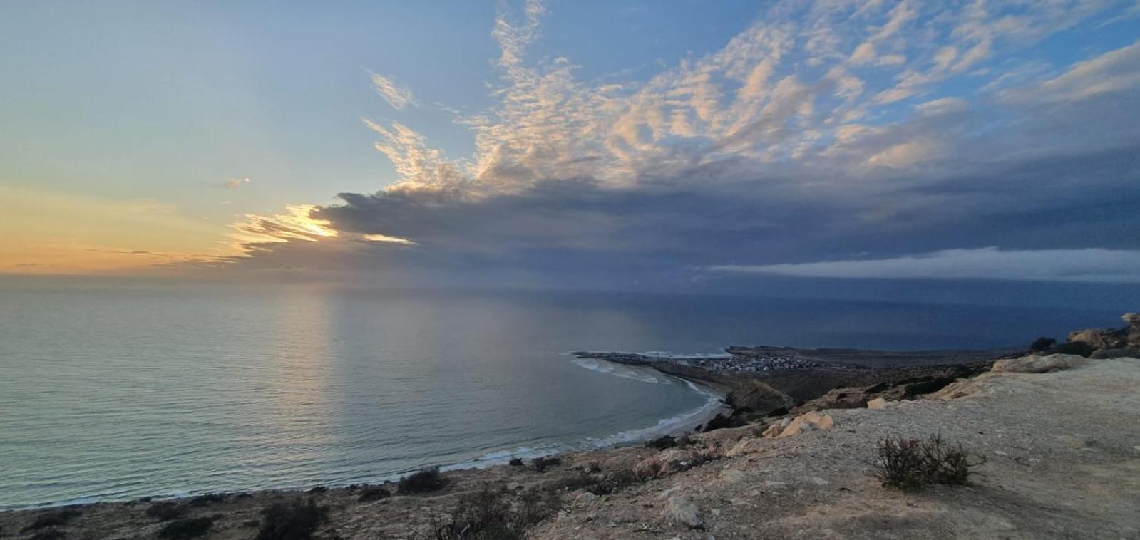 Olas Surf Camp Эмуан Экстерьер фото