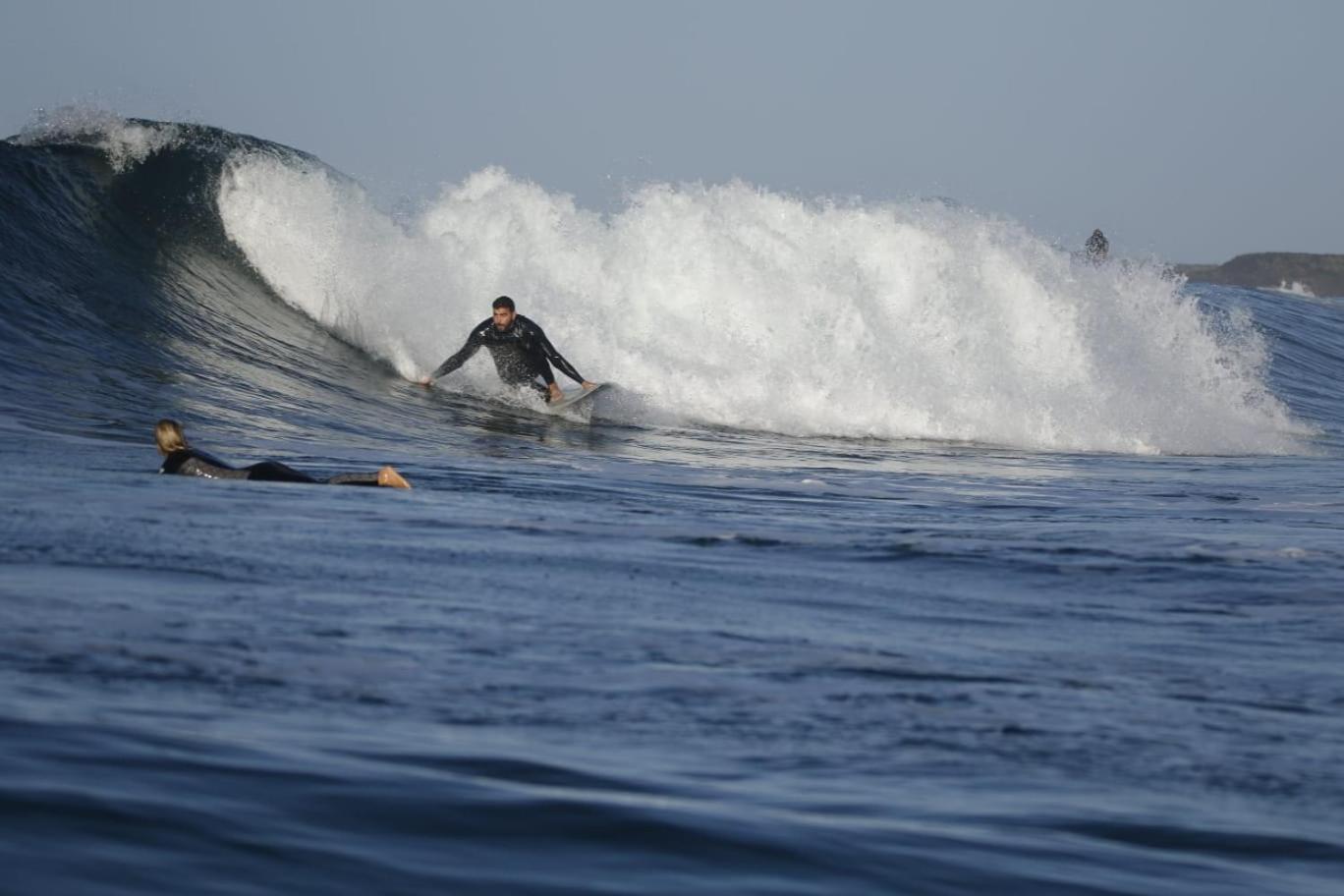 Olas Surf Camp Эмуан Экстерьер фото